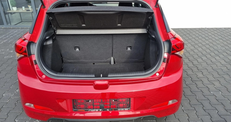 Hyundai i20 cena 41999 przebieg: 77100, rok produkcji 2017 z Skoki małe 301